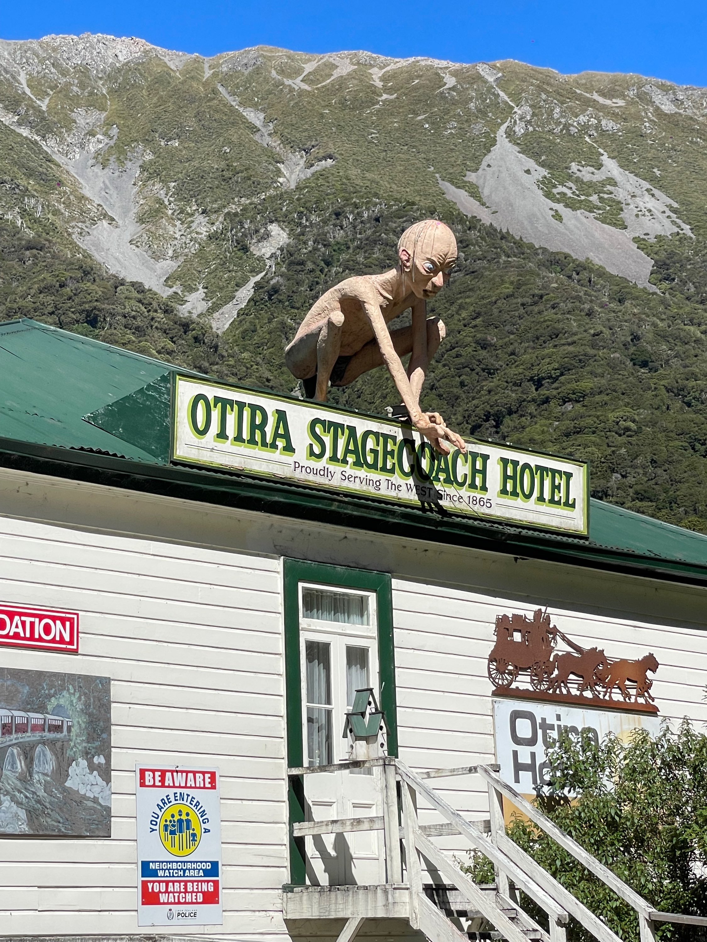 Diluvio en Mildford Track en Nueva Zelanda