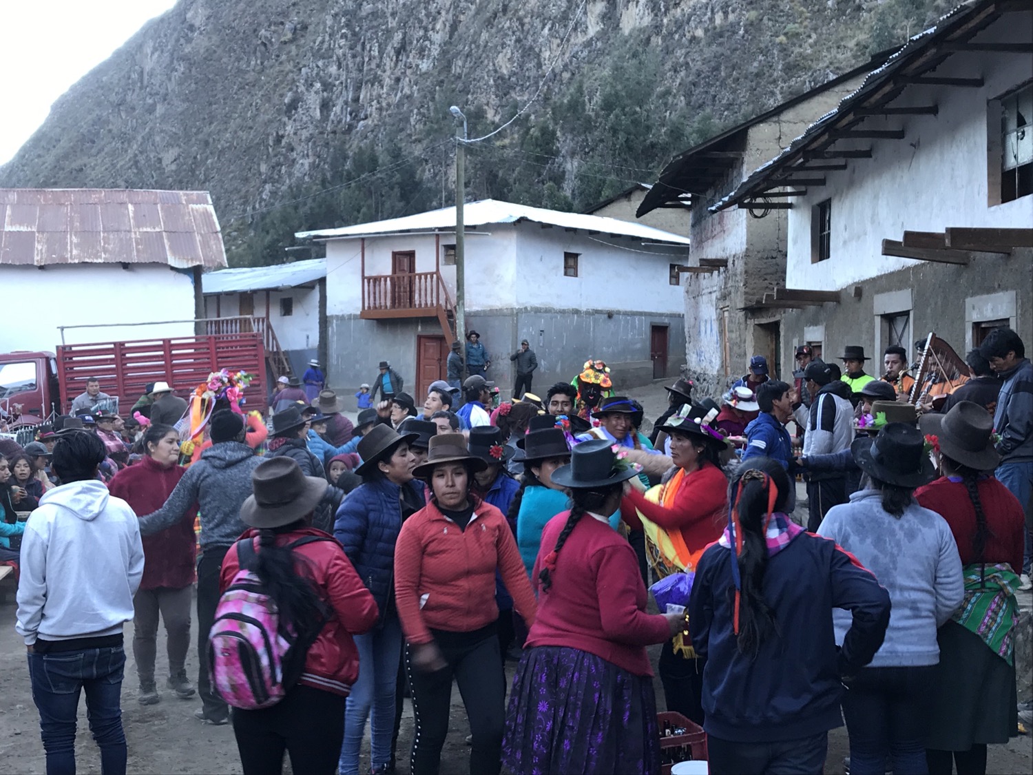 Huayhuash: trek de 8 días entre 4000 y 5000 metros