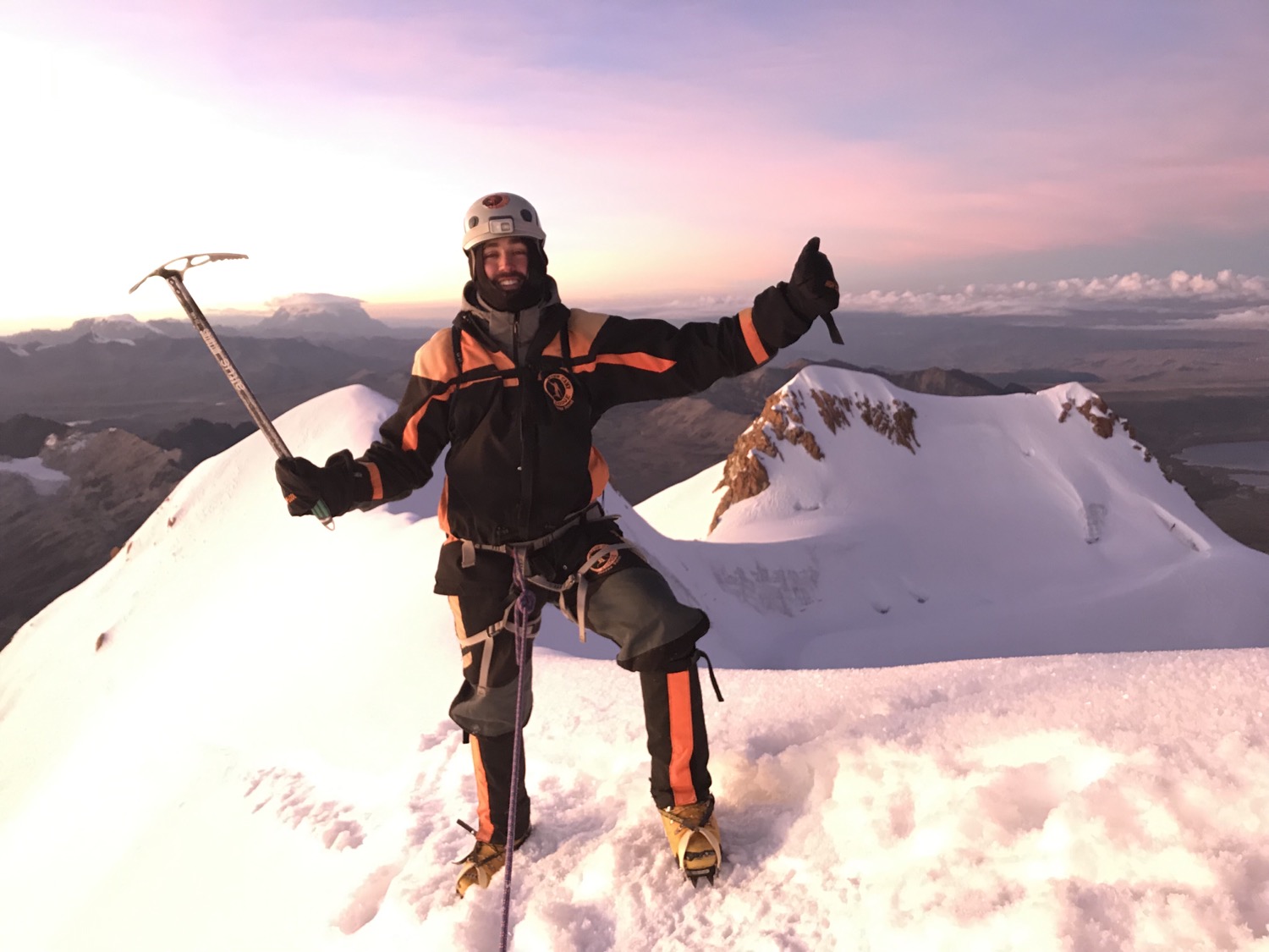 Cumbre a 6088m en Huayna Potosi!