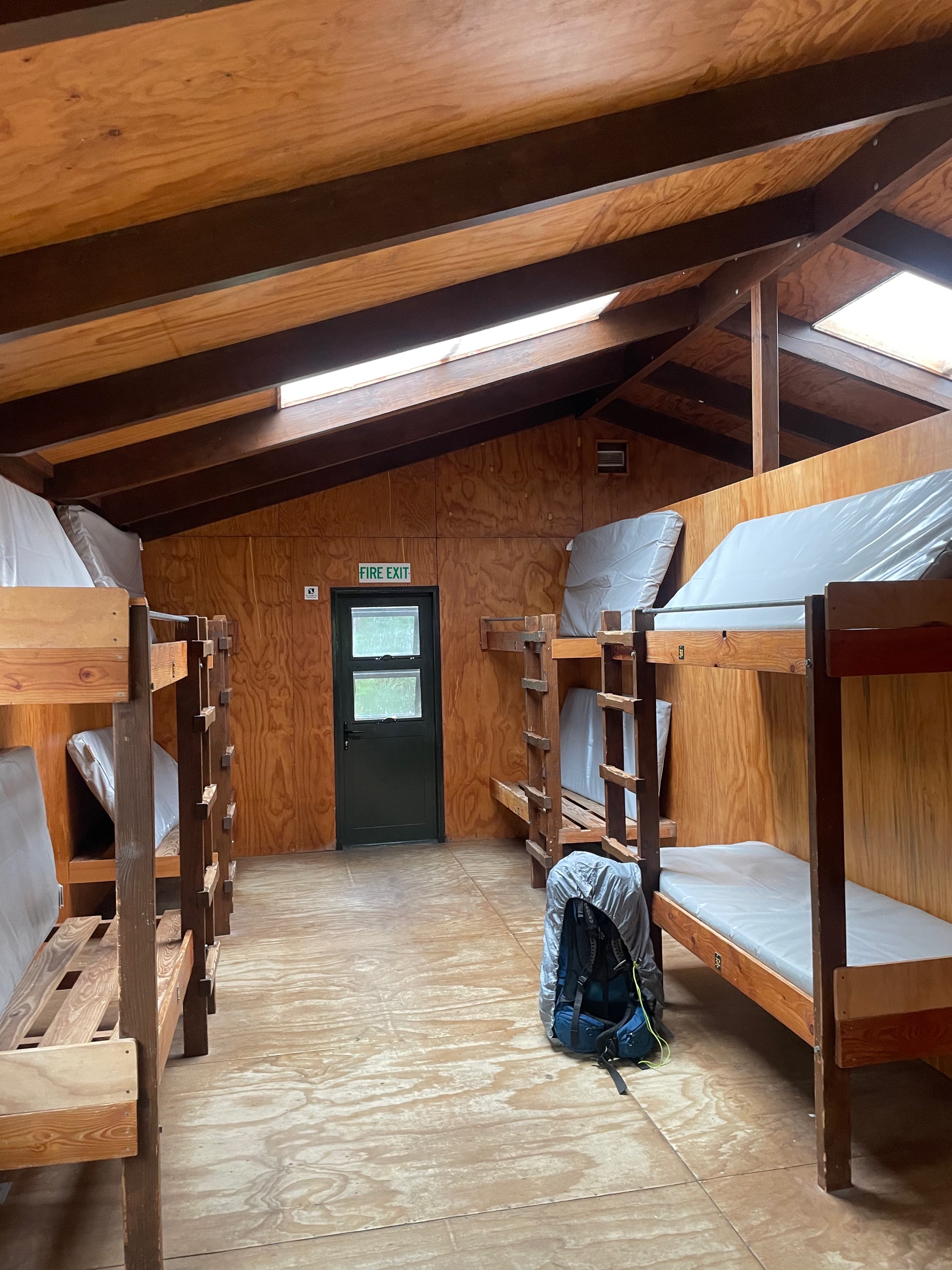 Diluvio en Mildford Track en Nueva Zelanda