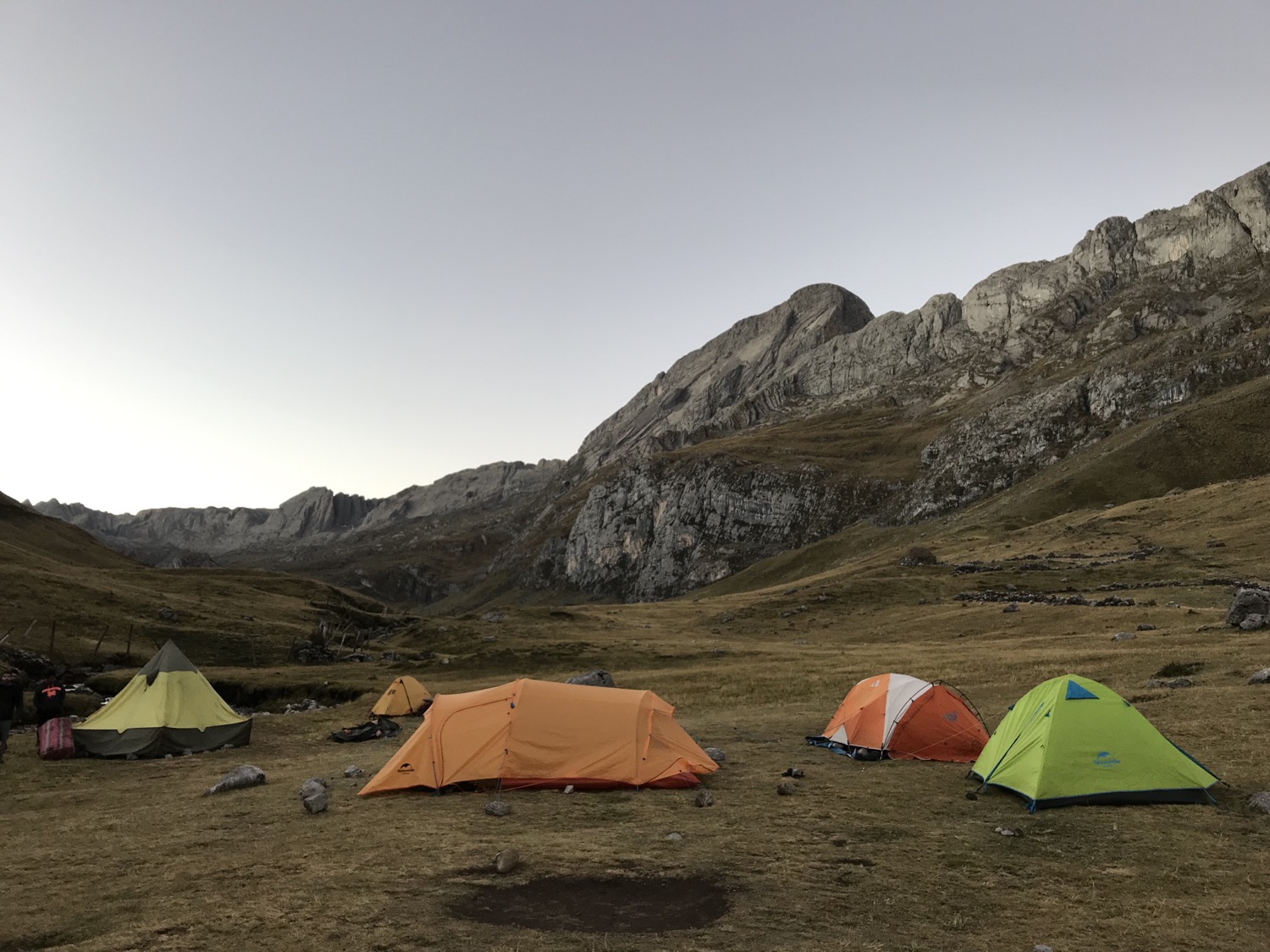 Huayhuash: trek de 8 días entre 4000 y 5000 metros