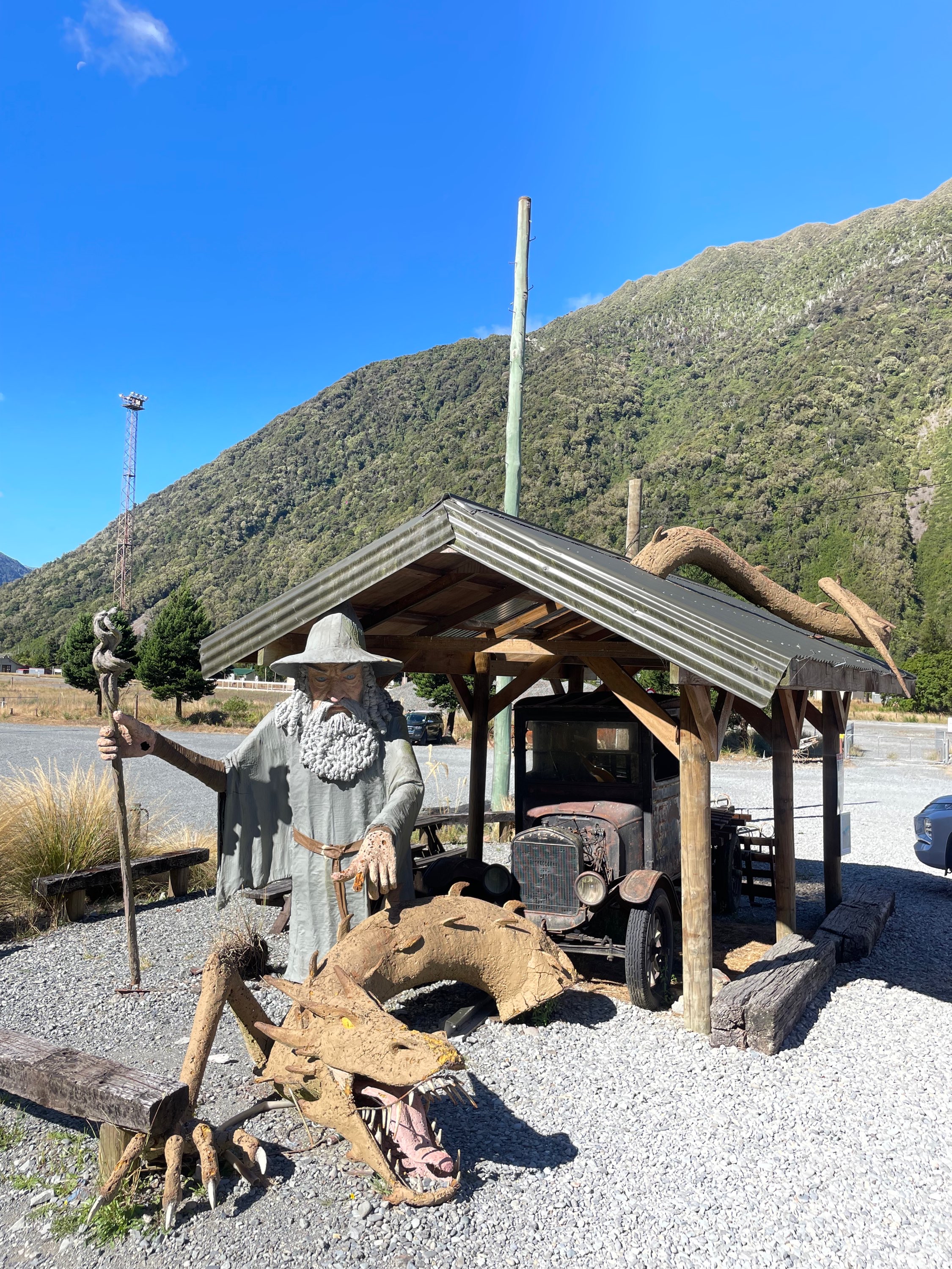 Diluvio en Mildford Track en Nueva Zelanda